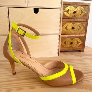 NWT Twin Set Ladies Leather Sandals Size 7.5